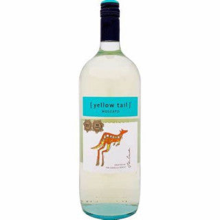 YELLOWTAIL MOSCATO (1.5L)
