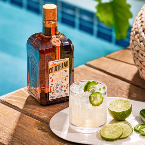 COINTREAU LIQUEUR (750ML)