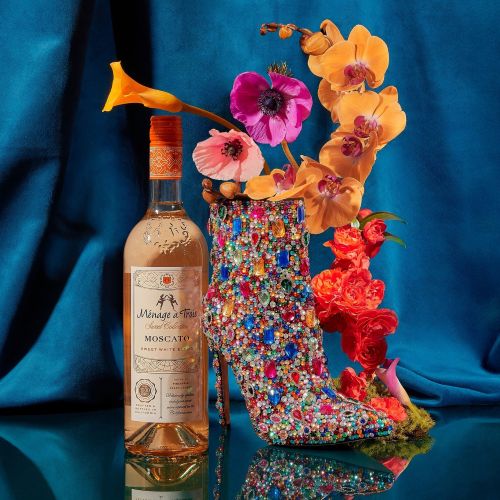 MENAGE A TROIS MOSCATO (750ML)