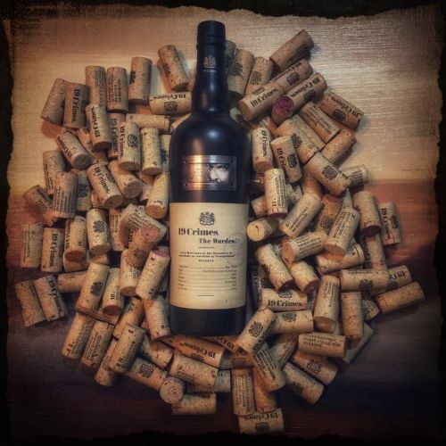 19 CRIMES THE WARDEN (750ML)