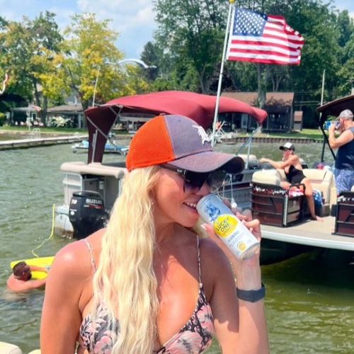 LUCKY ONE BLUBRRY LEMONADE