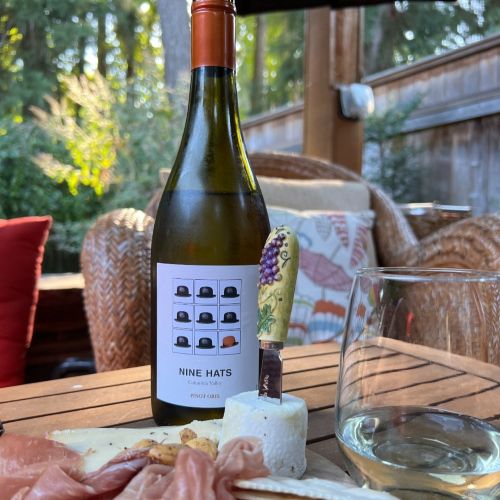 NINE HATS PINOT GRIS (750ML)