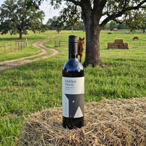 HIDDEN HORSE RED BLEND (750ML)